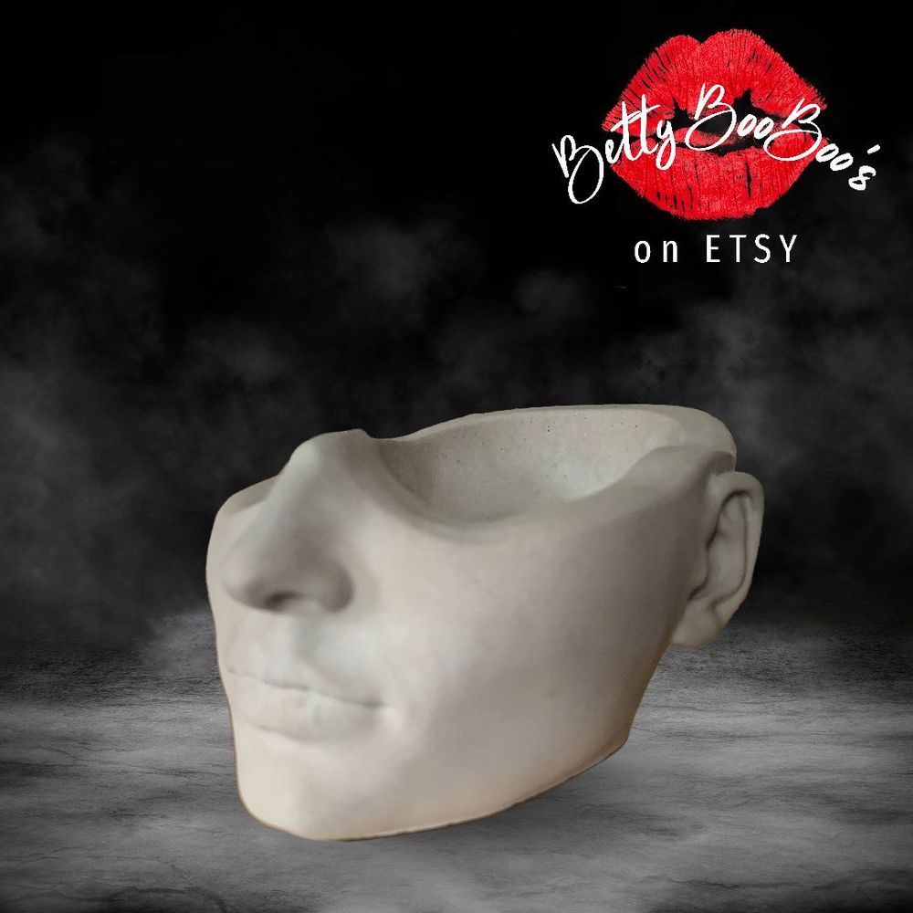 Small Face Planter Pot - Garden Oddity - Female Nose Mouth Ears